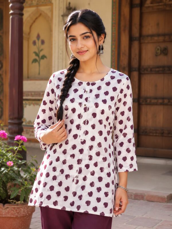c45fd100-8251-446b-9a3c-8e325e4be44e SMALL HEART WHITE KURTI